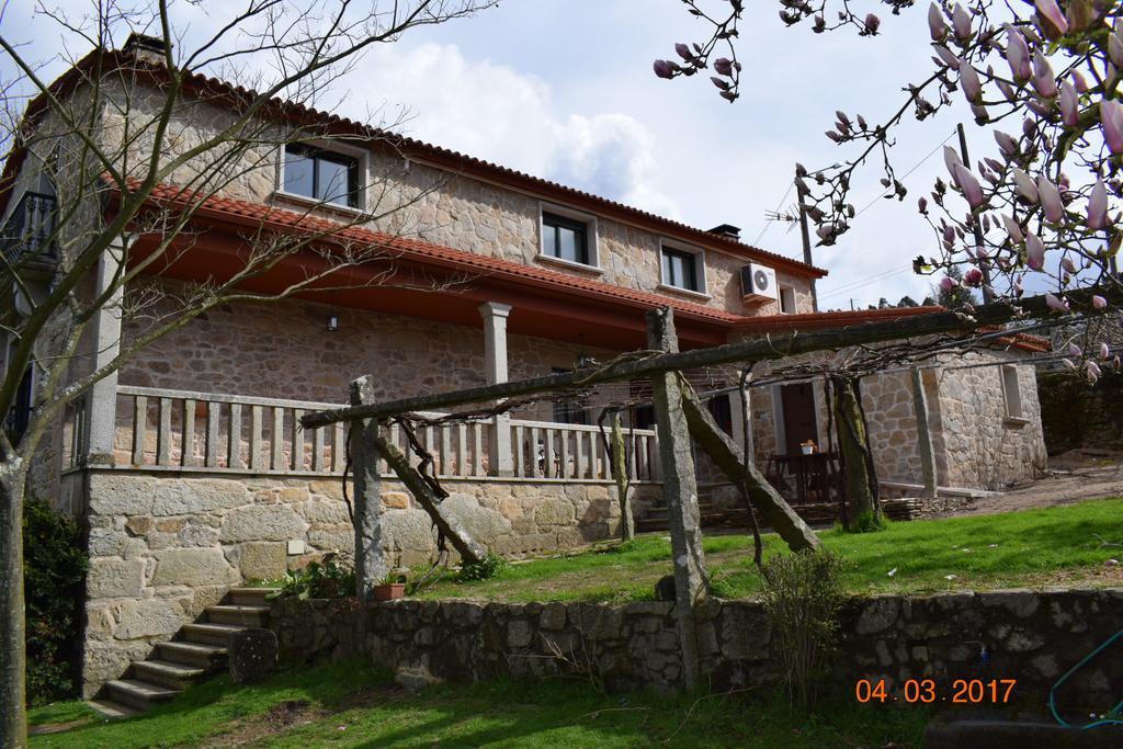 Casa Rural Os Carballos Pensionat Pontevedra Exteriör bild